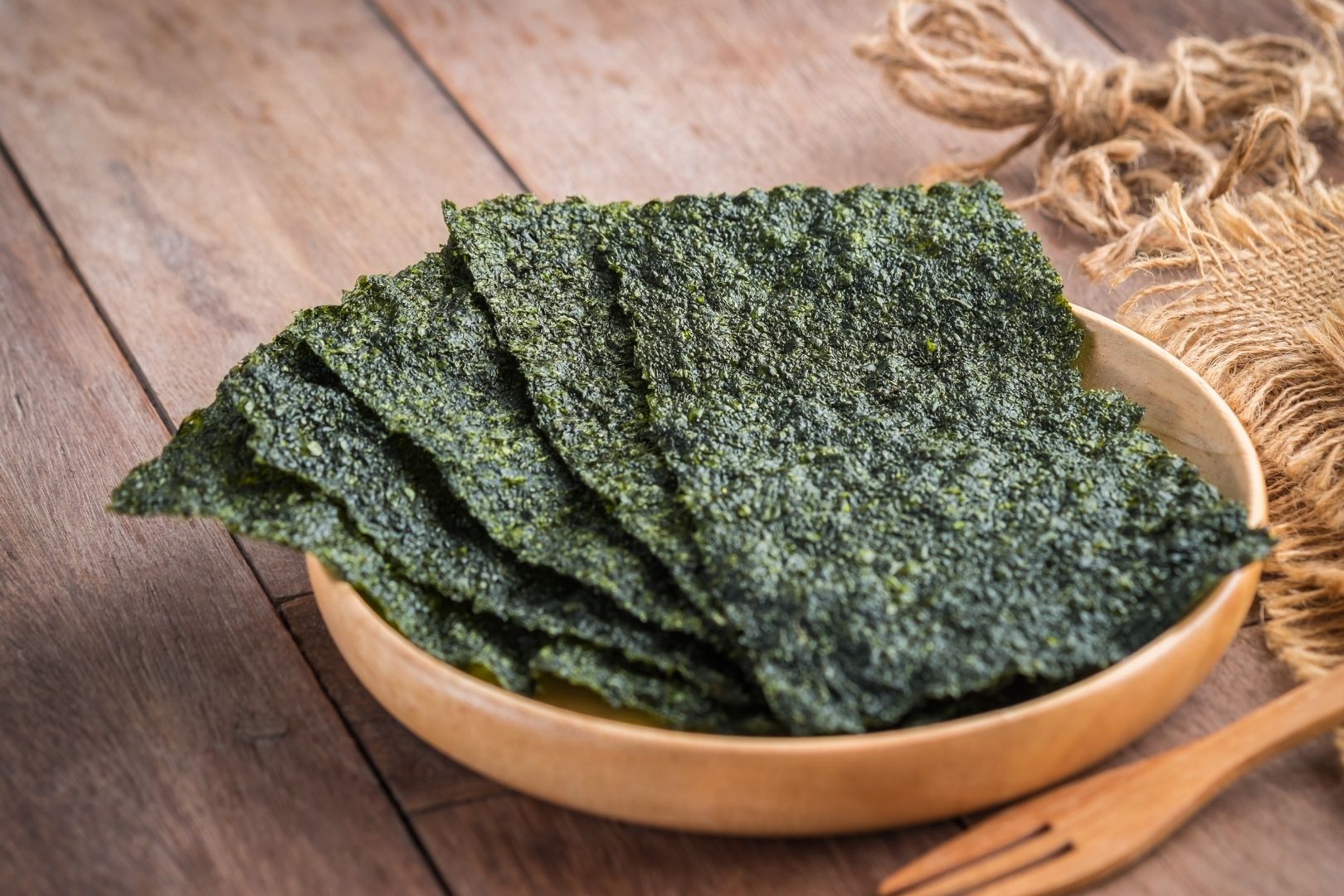 A Guide to the 8 Most Common Types of Edible Japanese Seaweed